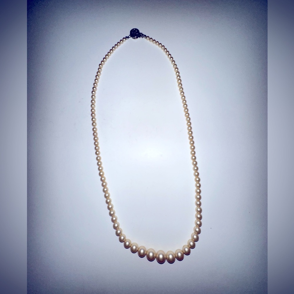 VNTG-Antique Graduated Faux Pearl Sterling Clasp Art Deco Necklace